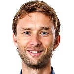  药厂稳固进攻核心；特拉签署长约至2031年；罗尔费斯盛赞其价值。 体育新闻