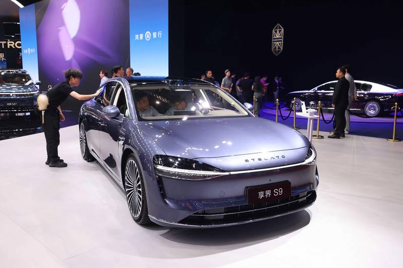  智界V9能否重塑豪华MPV格局？深度解析华为系的入局逻辑 汽车科技