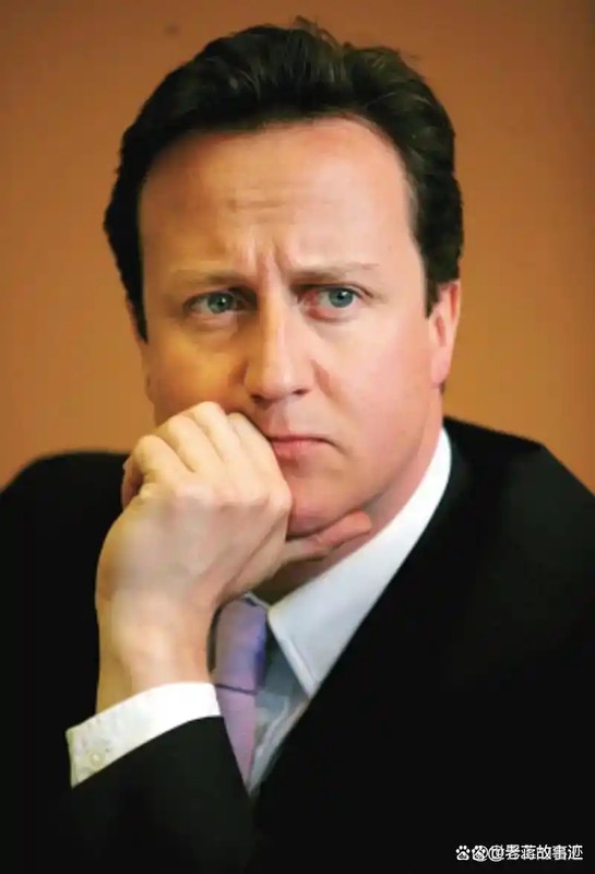  【技术解密】41年深埋海底的英国潜艇：我国如何破解打捞难题并获取核心技术 新闻