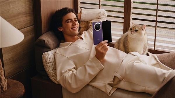  折叠屏七年迭代复盘：技术路线演进与选购方法论 手机评测