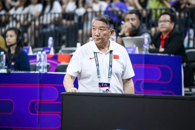  她们选择“出走”，不是背叛，是觉醒——致那些勇敢走出舒适区的中国女篮姑娘 情感心理